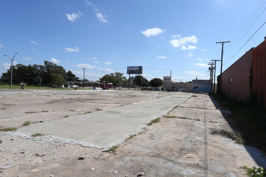 More Photos Of 901 N Virginia Ave, Oklahoma City Manufacturing For Lease