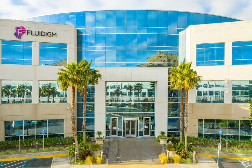 More Photos Of 7000 Shoreline Ct, South San Francisco Research And Development For Lease