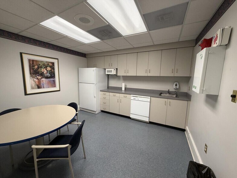 More Photos Of 625 Scott St, Napoleon Bank For Sale