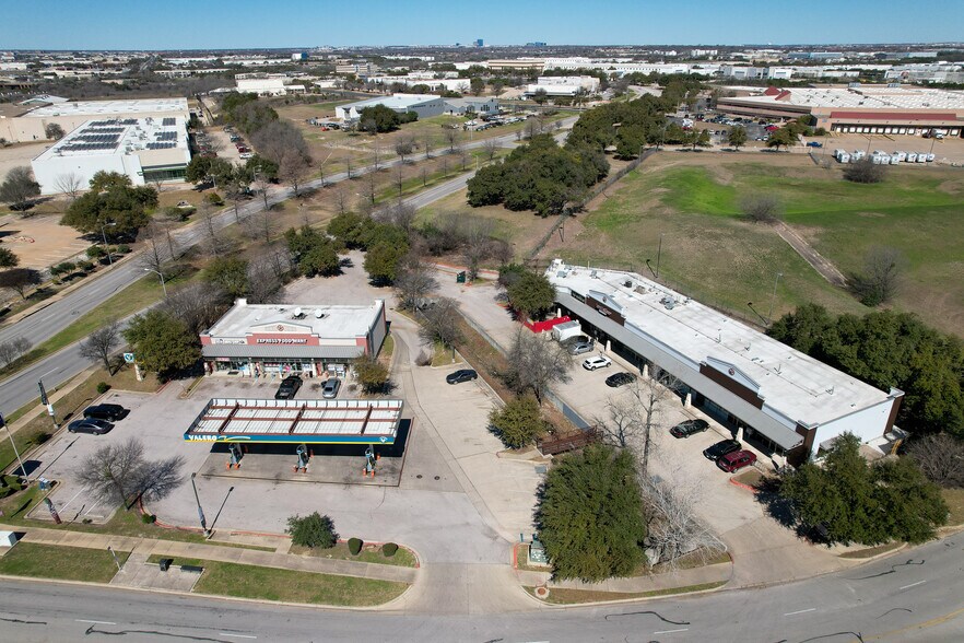 More Photos Of 8201 Cross Park Dr, Austin Unknown For Lease