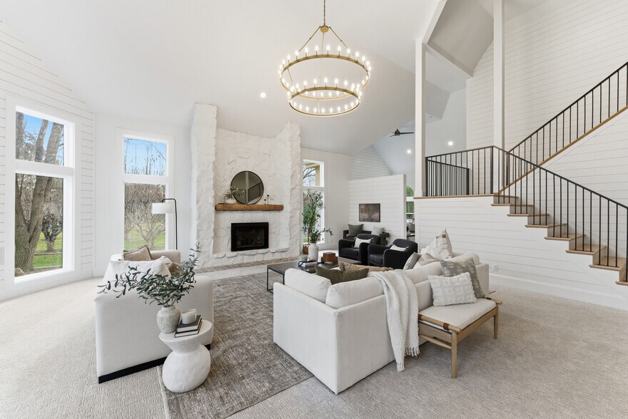 More Photos Of 2610 E Jasmine St, Meridian Flex For Sale