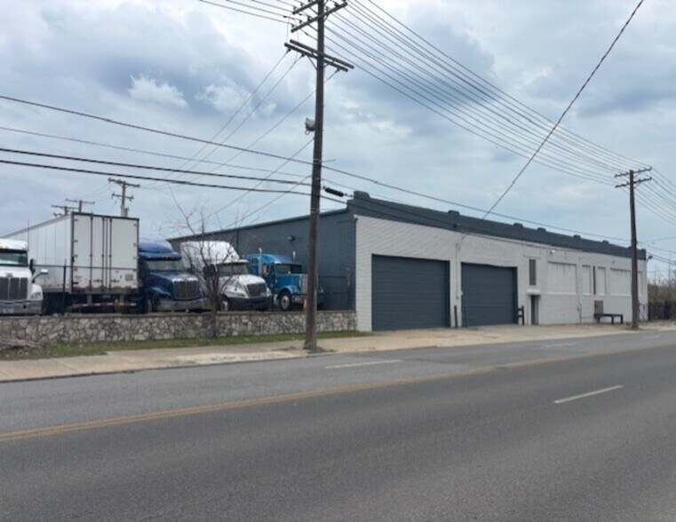 More Photos Of 1088 Ivanhoe Rd, Cleveland Warehouse For Sale