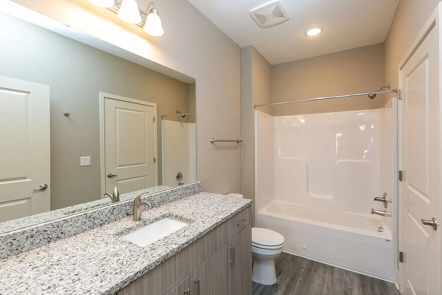 More Photos Of 5711 NE 80th Ter, Kansas City Apartments For Sale