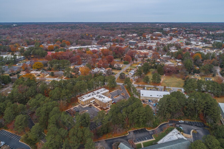 More Photos Of 3610 Bush St, Raleigh Medical For Lease