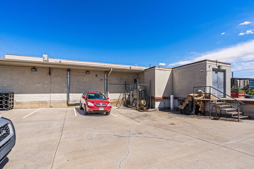 More Photos Of 711 W 8th St, Pueblo Warehouse For Sale