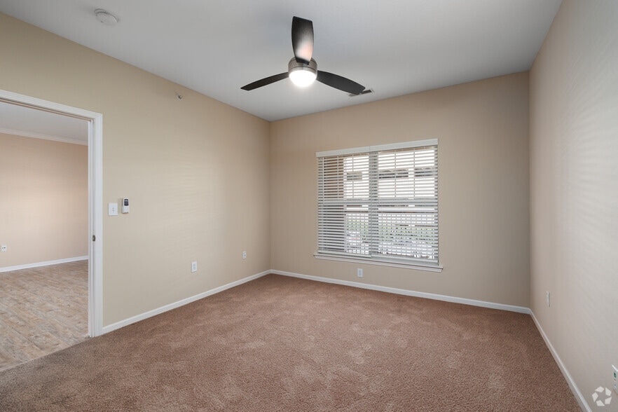 More Photos Of 141 E Madison Ave, Kirkwood Apartments For Lease