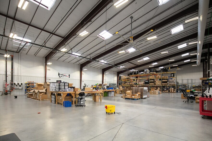 More Photos Of 1805 Fortune Dr, Winchester Warehouse For Sale