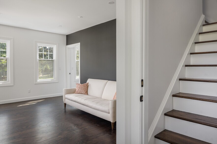 More Photos Of 9 Chambers Rd, West Park Lodge Meeting Hall For Sale