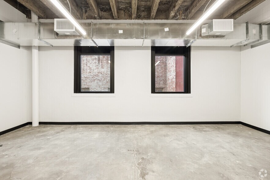 Photo of 5th Floor Ste Large Office