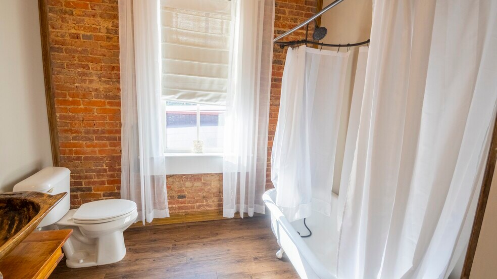 More Photos Of 20 Spring Rd, Molena Storefront For Sale