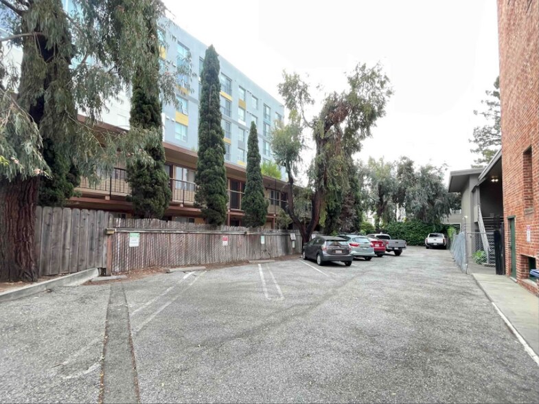 More Photos Of 1900 Addison St, Berkeley Office For Lease