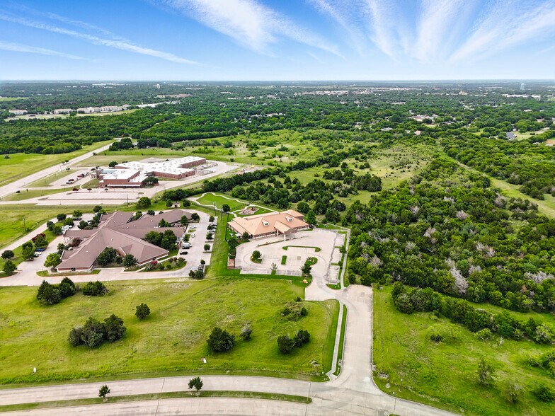 More Photos Of 1700 Cedar Run, Ennis Daycare Center For Sale