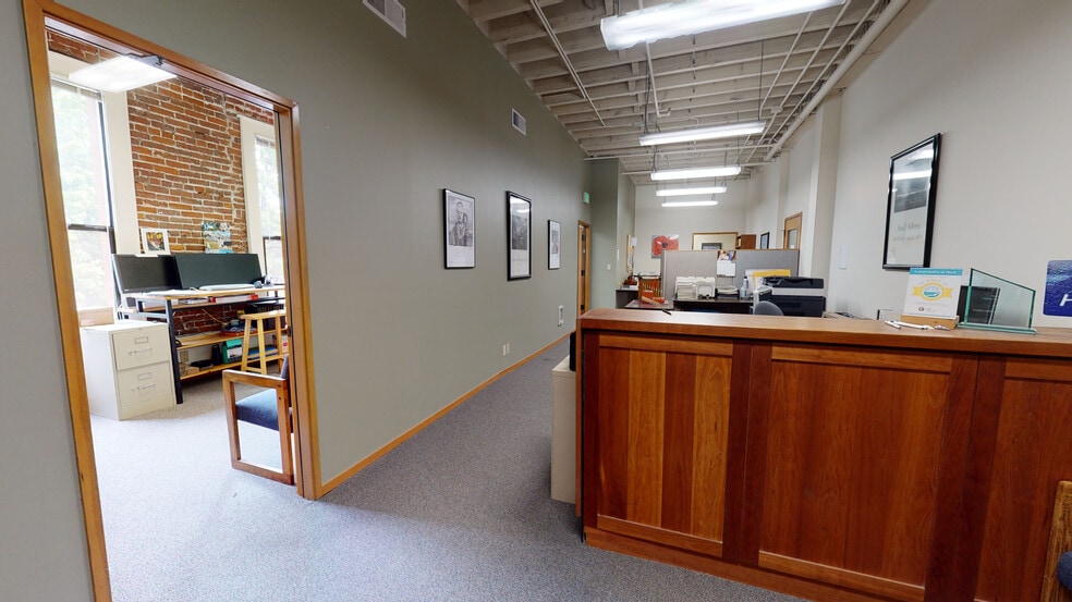 More Photos Of 418 - 436 NW 6th Ave, Portland Office For Sale