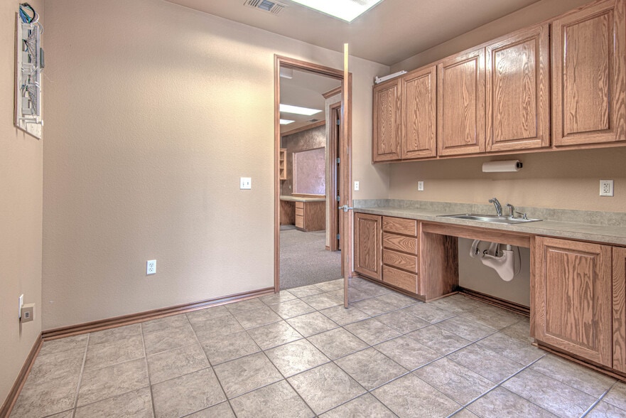 More Photos Of 2566 Blue Meadow Dr, Temple Office Residential For Lease