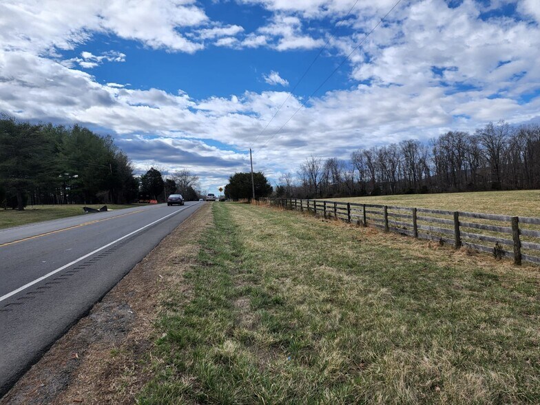 More Photos Of 24555 James Monroe Hwy, Aldie Land For Lease