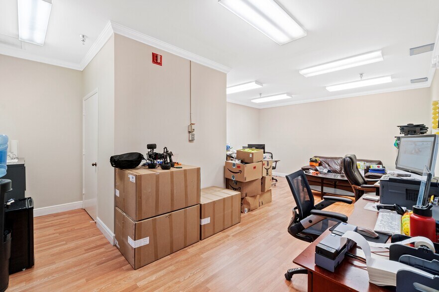 More Photos Of 1120 Holland Dr, Boca Raton Unknown For Lease