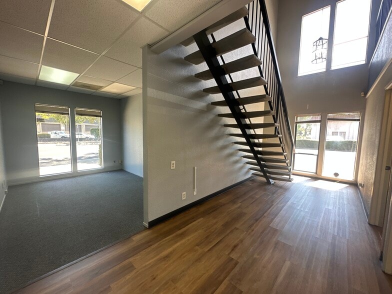 More Photos Of 801 15th St, Modesto Office For Lease