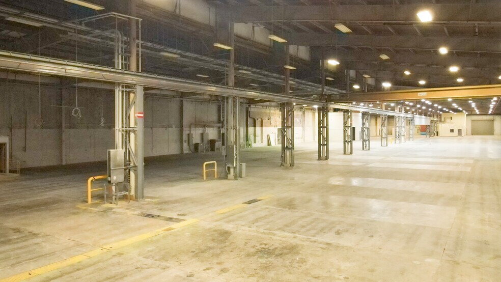 More Photos Of 63 Water St, Fall River Warehouse For Lease