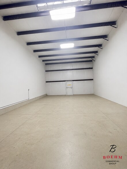 More Photos Of 141 Industrial Dr, Boerne Warehouse For Lease