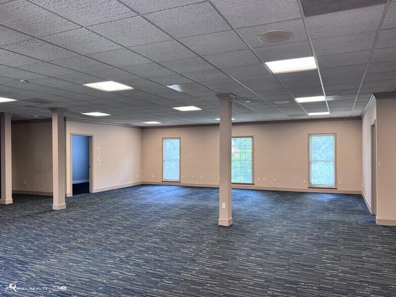 More Photos Of 3495 Holcomb Bridge Rd, Peachtree Corners Office For Sale