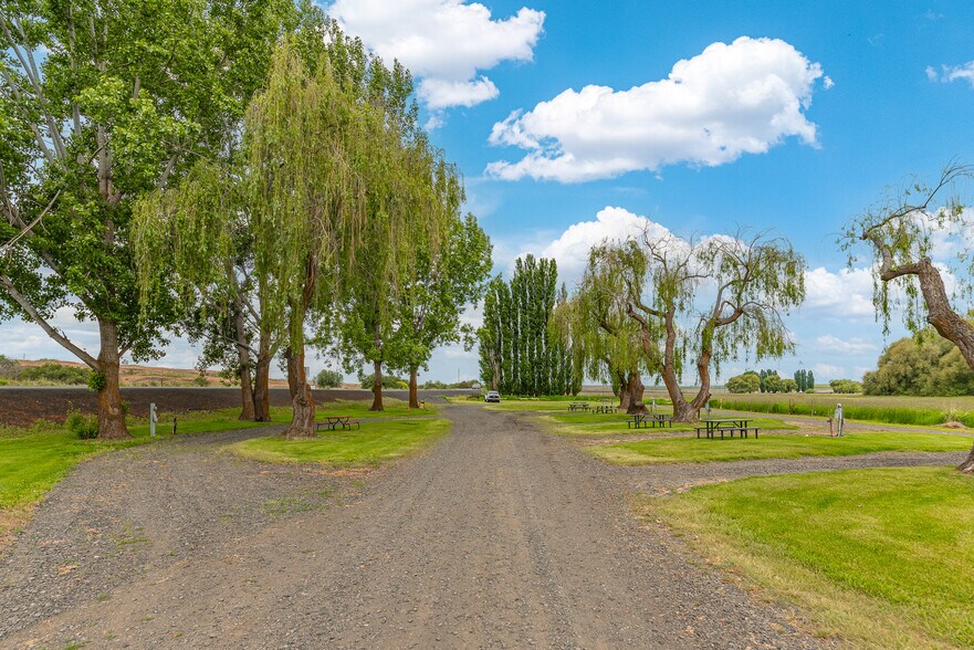 More Photos Of 14 Portland St NW, Wilbur Trailer Camper Park For Sale