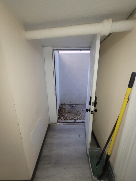 More Photos Of 1458 W 32nd St, Indianapolis Apartments For Sale