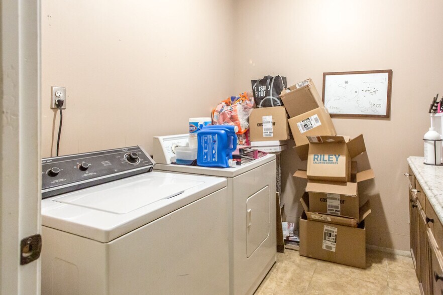 More Photos Of 3005 US Highway 84, Blackshear Storefront For Sale