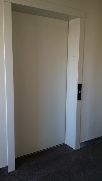 More Photos Of 2465 Reynolds Ave, North Las Vegas Medical For Lease