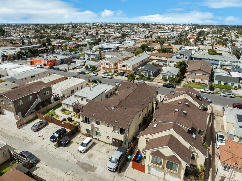 More Photos Of 4433-4437 Winona Ave, San Diego Apartments For Sale