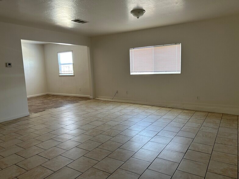 More Photos Of 530 Union Ave, Bakersfield Storefront Retail Office For Sale