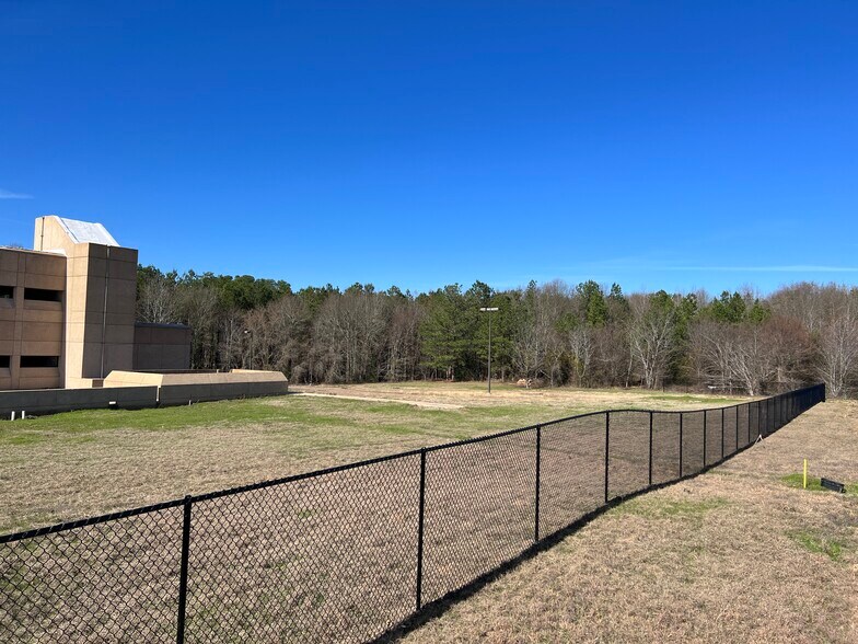More Photos Of 815 E State Highway 204, Jacksonville Medical For Sale