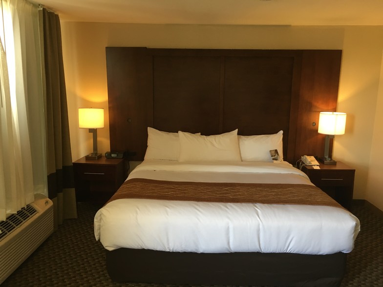 More Photos Of 11050 Southwest Fwy, Houston Hotel For Sale