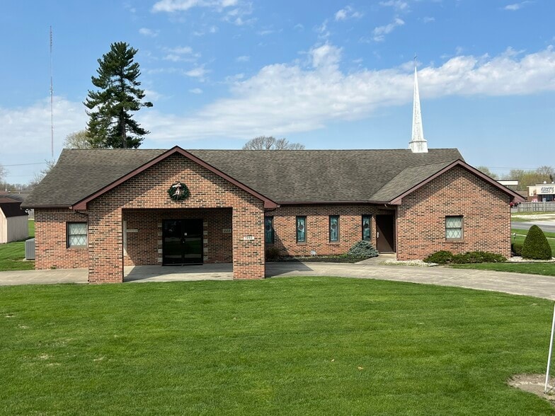 Primary Photo Of 223 Main St, Elwood Religious Facility For Sale