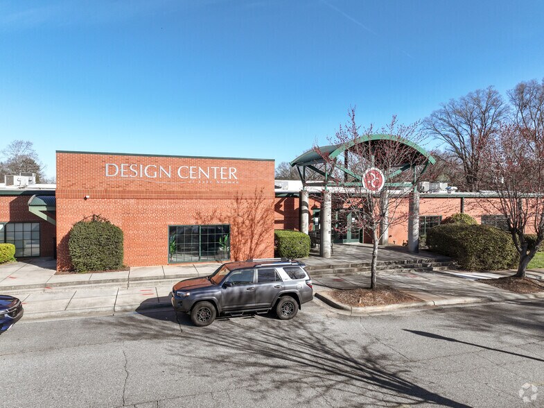 Primary Photo Of 532-533 Patterson Ave, Mooresville Loft Creative Space For Sale