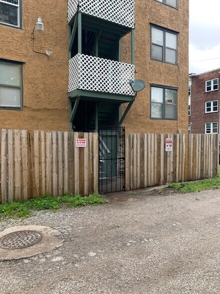 More Photos Of 2713-2715 Benton Blvd, Kansas City Apartments For Sale