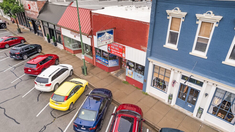 More Photos Of 119 S 1st St, Pleasant Hill Specialty For Sale