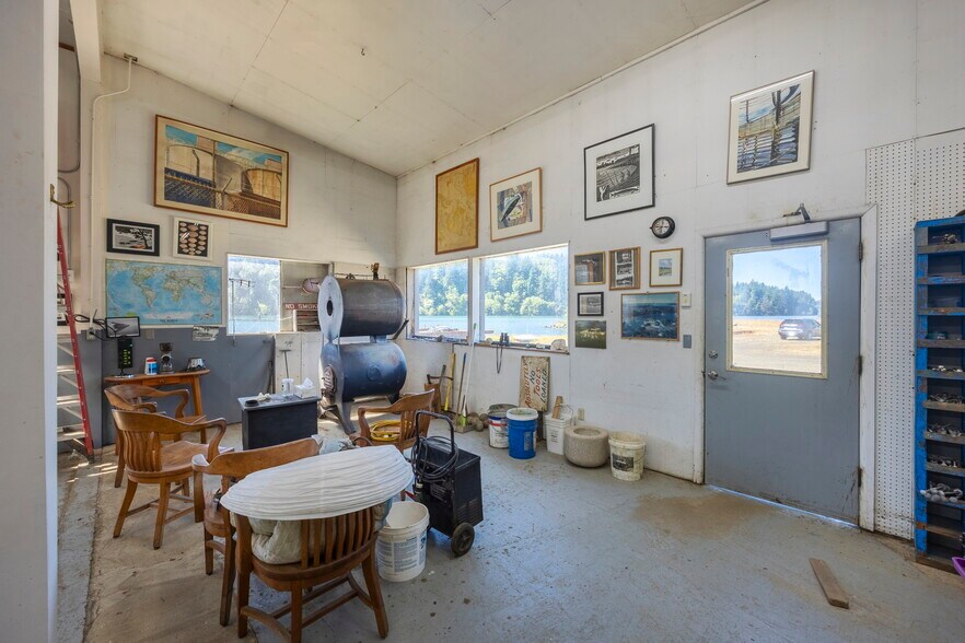 More Photos Of 5262 Yaquina Bay Rd, Newport Marina For Sale