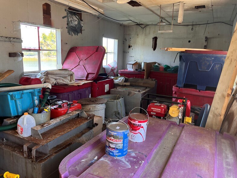 More Photos Of 983 Peninsula, Ucluelet Land For Sale