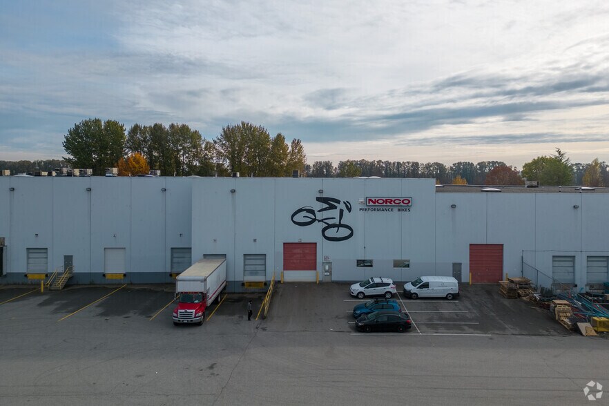 More Photos Of 1465 Kebet Way, Port Coquitlam Warehouse For Lease