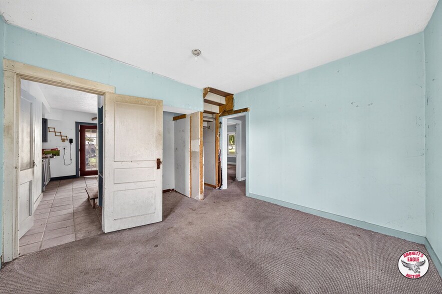 More Photos Of 2969 Moodyville Rd, Byrdstown General Retail For Sale