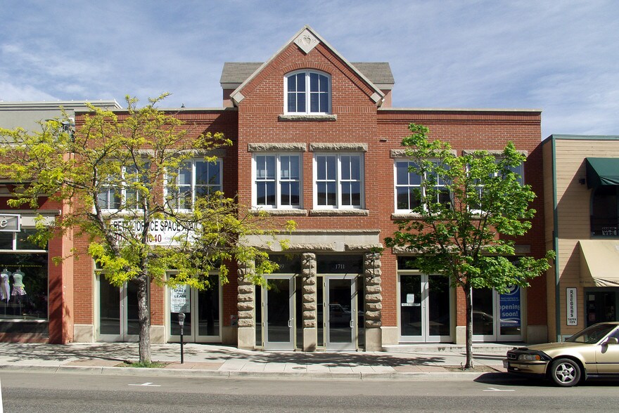 Primary Photo Of 1709-1711 Pearl St, Boulder General Retail For Sale