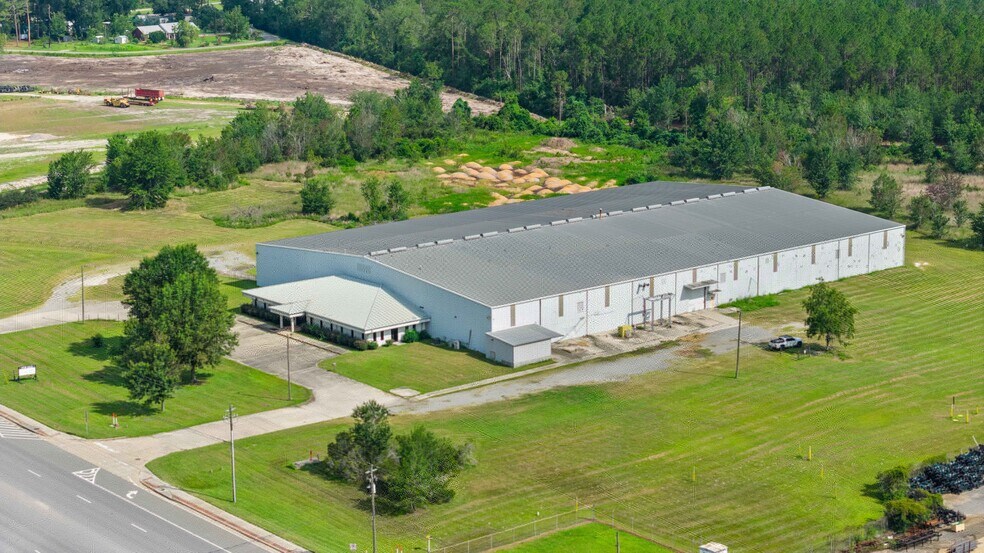 More Photos Of 1457 E Parker St, Baxley Manufacturing For Sale