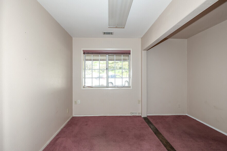 More Photos Of 5320 State Highway 49, Mariposa Office Residential For Sale