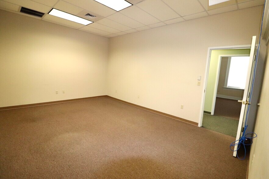 More Photos Of 800 W 4th St, Williamsport Medical For Lease