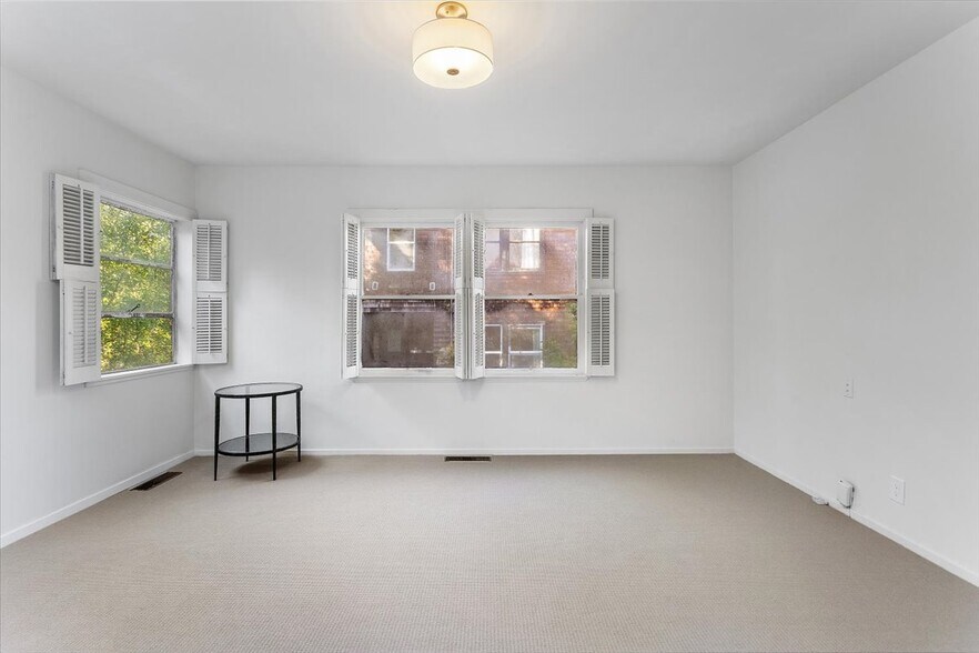 More Photos Of 2702 Dana St, Berkeley Medical For Sale