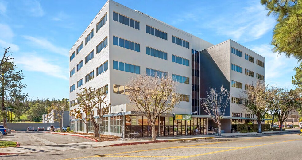 More Photos Of 23101 Sherman Pl, Canoga Park Medical For Lease