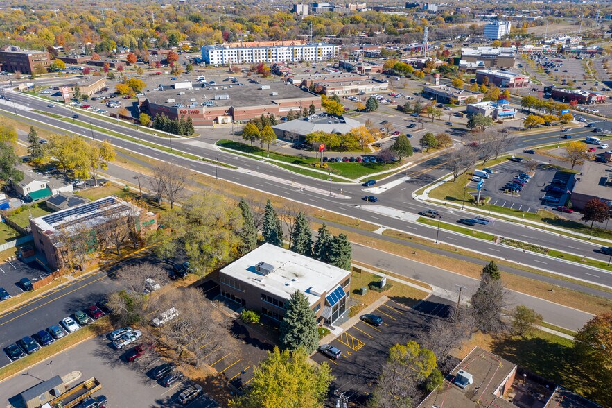 More Photos Of 5615 Brooklyn Blvd, Brooklyn Center Office For Sale