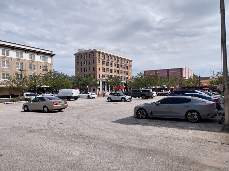 More Photos Of 110 W 1st St, Sanford Loft Creative Space For Lease