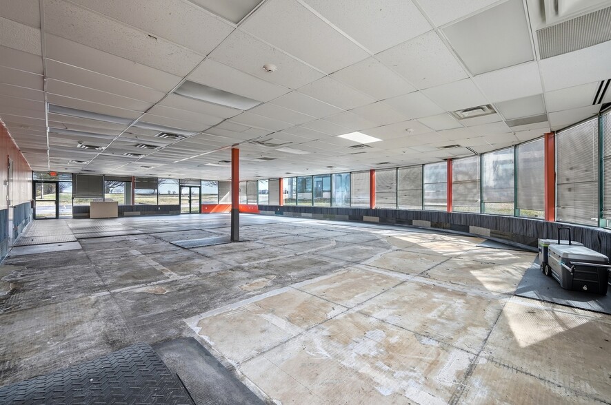 More Photos Of 1259 Kemper Meadow Dr, Cincinnati Medical For Sale