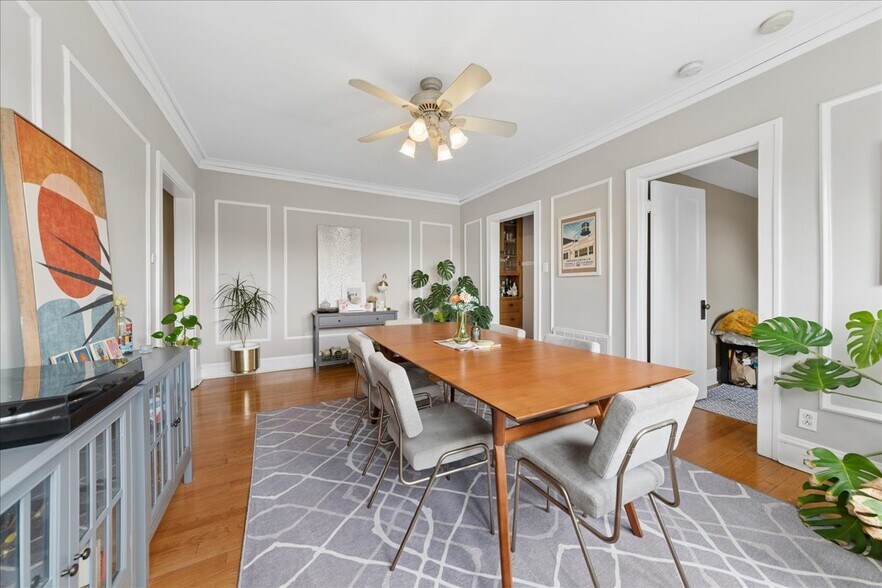 More Photos Of 1723 W Foster Ave, Chicago Multifamily For Sale